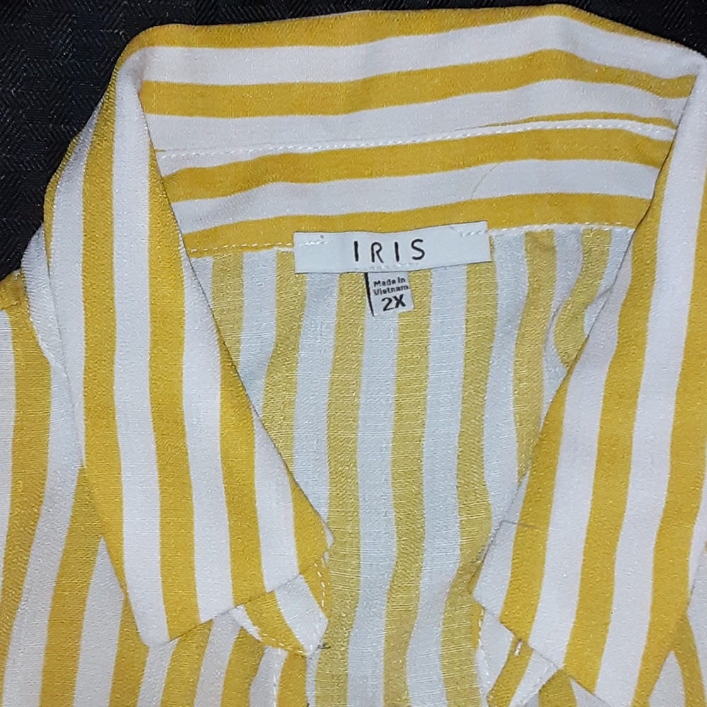 IRIS Short-Sleeve Top - Picture 3 of 4